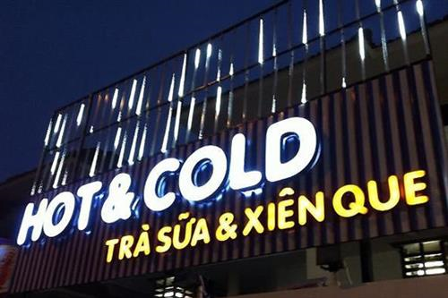 Biển Quảng Cáo HOT & COLD - Trà Sữa & Xiên Que 